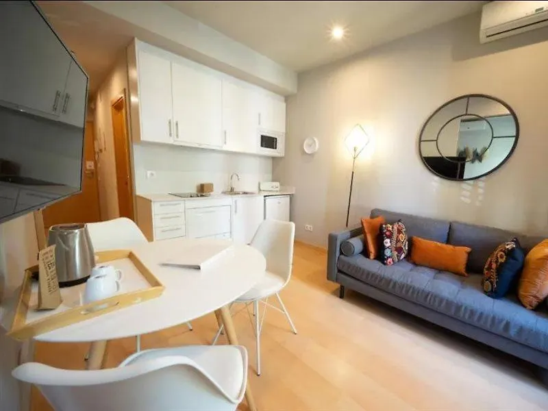 Bonavista Apartments - Eixample Barcelona 0*,